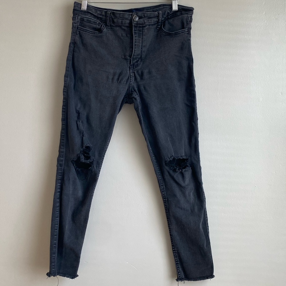 Distressed hollister skinny stretch jeans